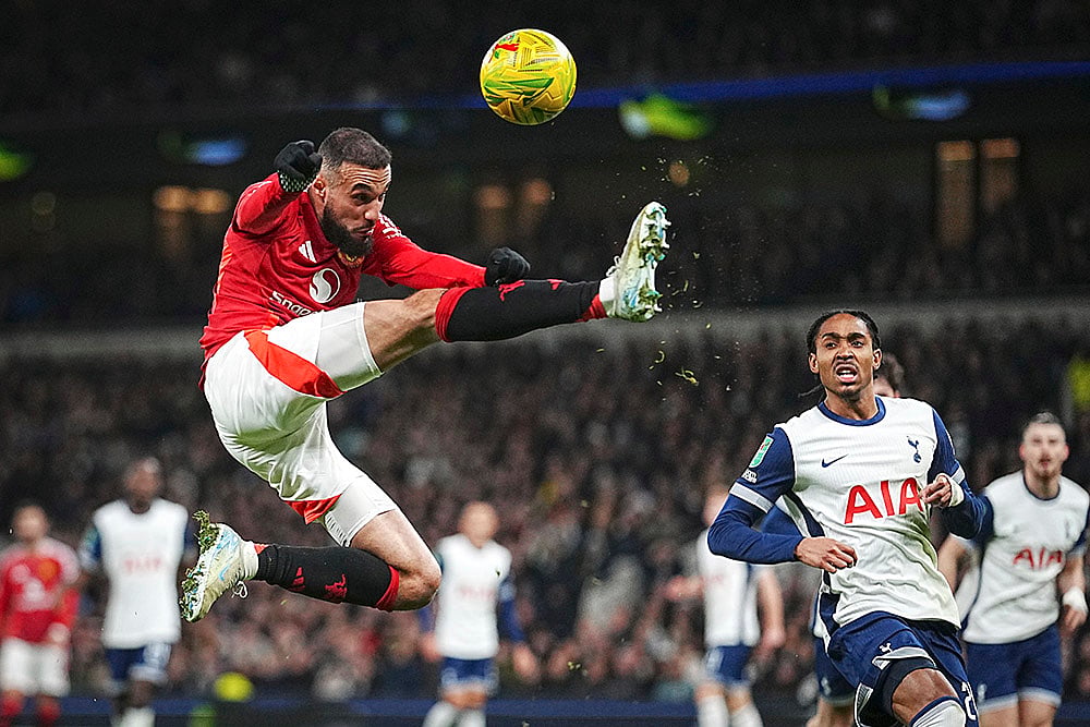 English League Cup quarterfinal soccer Tottenham and Manchester United football : Noussair Mazraoui
