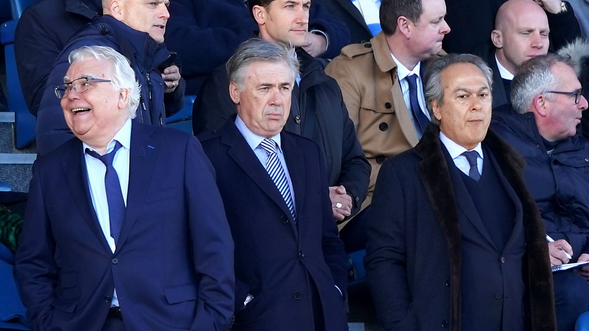 Moshiri (right) and Ancelotti (centre) pictured in 2019