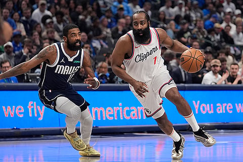Basketball: Dallas Mavericks vs Los Angeles Clippers