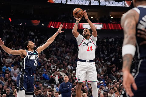 NBA Basketball Game: Dallas Mavericks vs Los Angeles Clippers