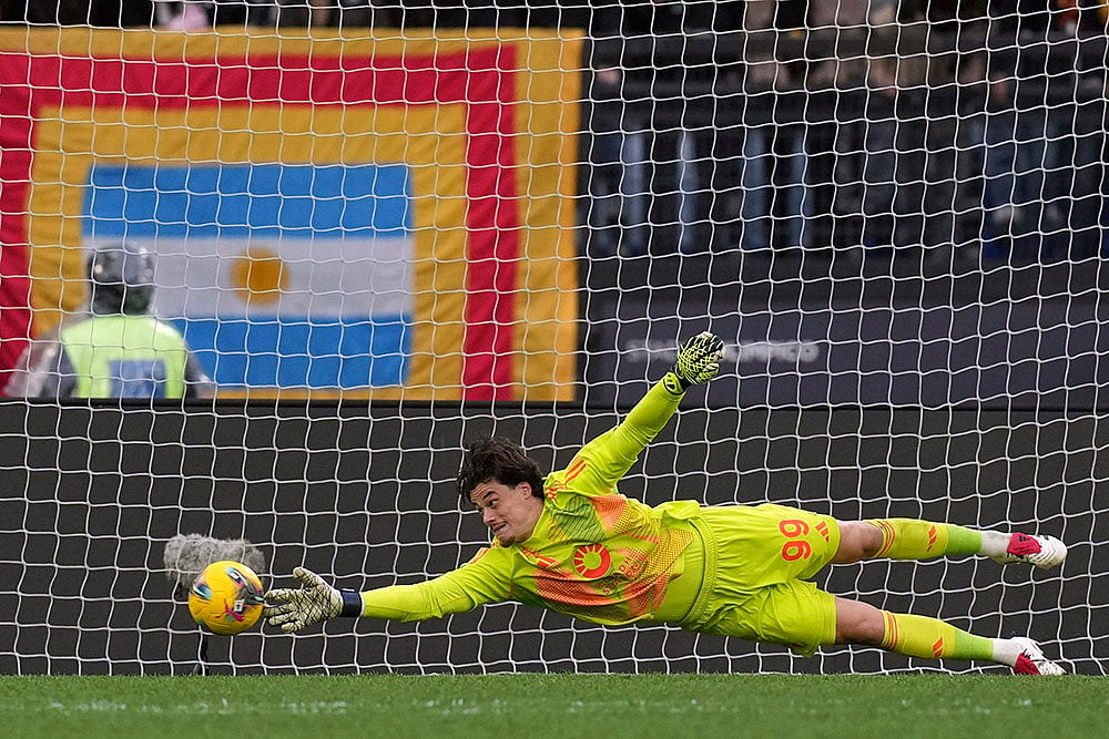 Italy Soccer Serie A 2024-25 AS Roma Vs Parma football match photos: Mile Svilar