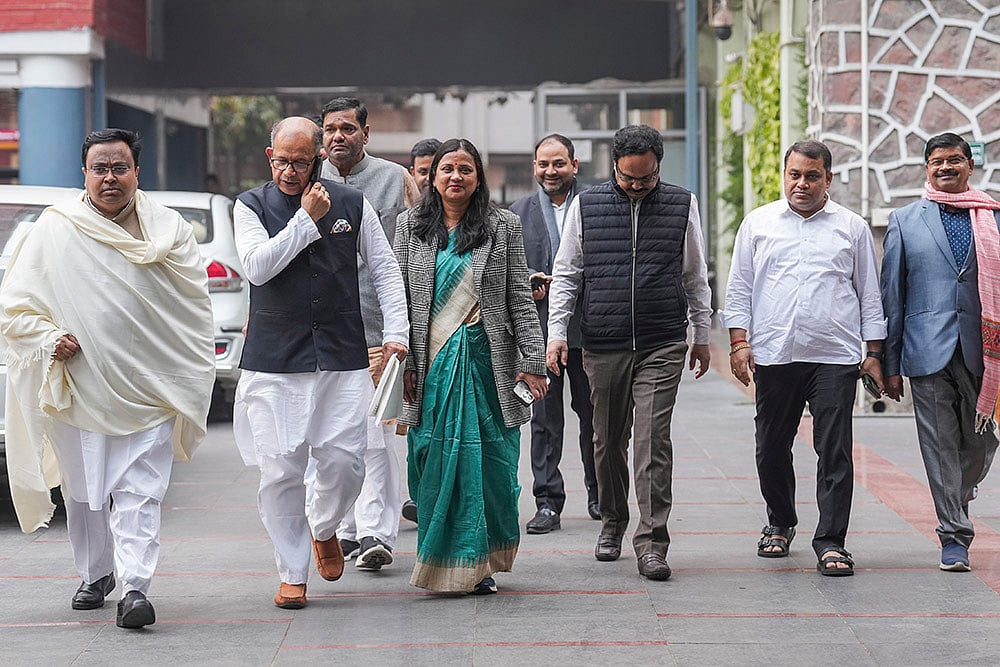 BJD delegation meets ECI