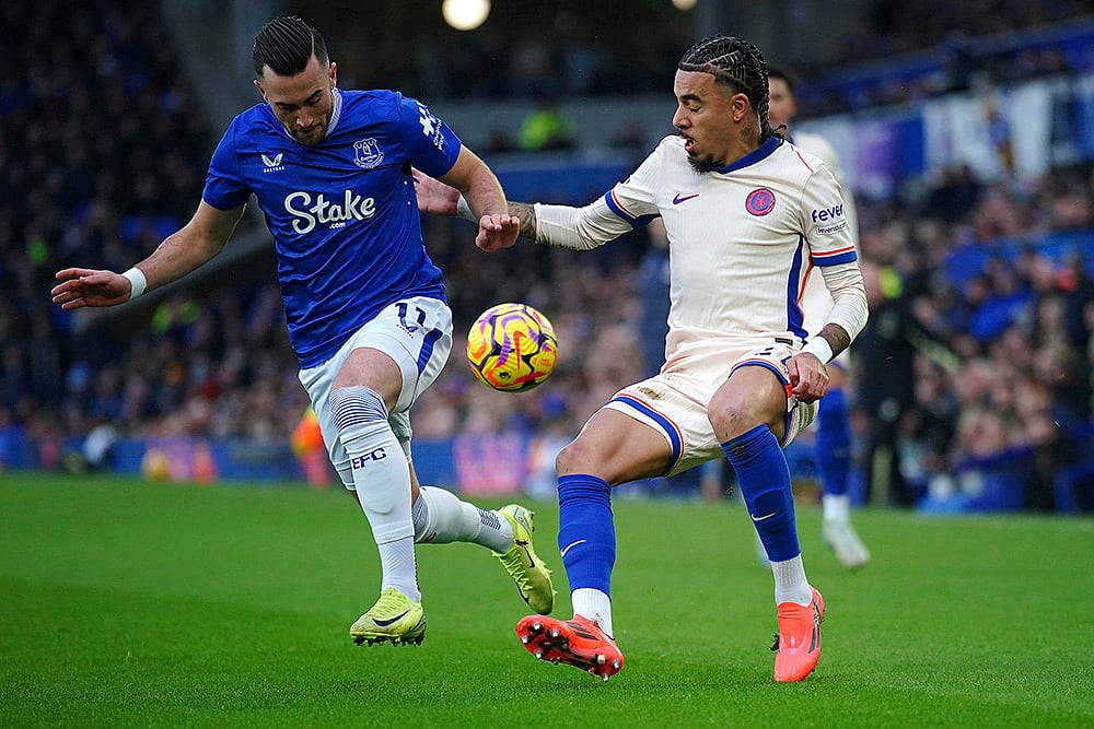 English Premier League Soccerr 2024-25 Everton vs Chelsea football photos: Jack Harrison