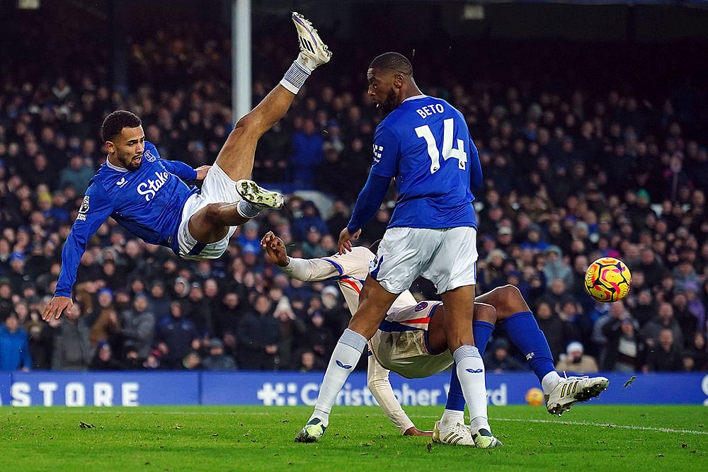 English Premier League Soccerr 2024-25 Everton vs Chelsea football photos: Tosin Adarabioyo