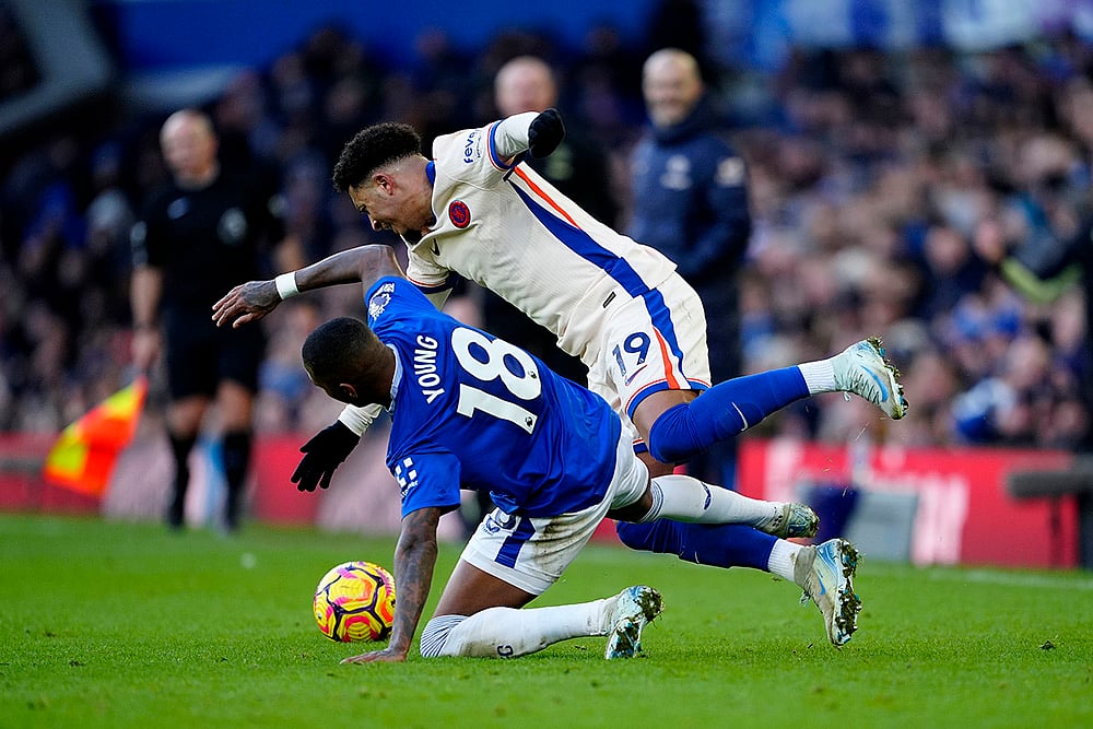 English Premier League Soccerr 2024-25 Everton vs Chelsea football photos: Ashley Young 