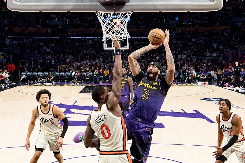 NBA Basketball 2024-25 Los Angeles Lakers Vs Detroit Pistons game photos: Anthony Davis