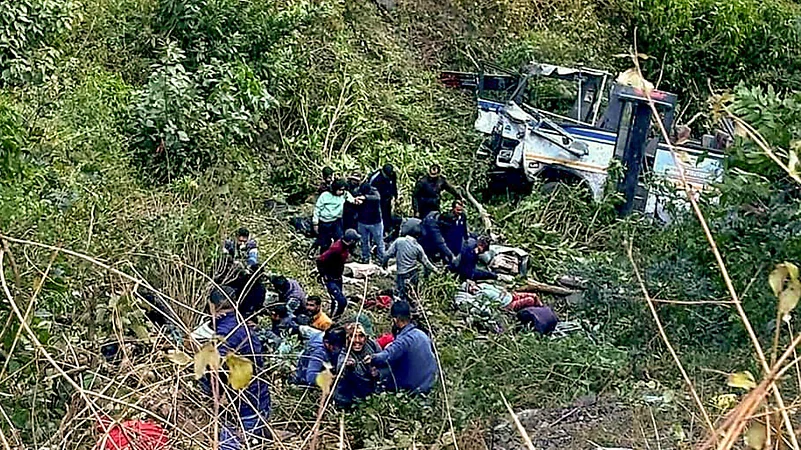 tehri bus accident