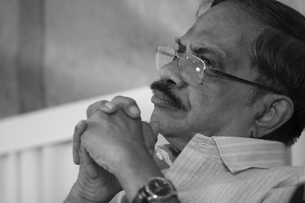 X/@akhila_menon : M T Vasudevan Nair