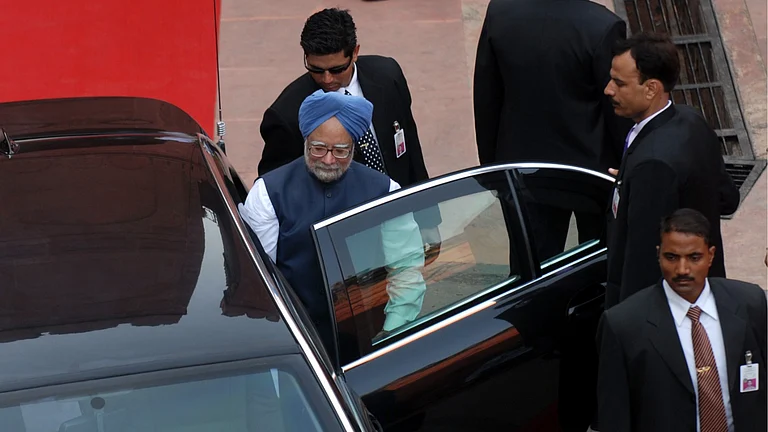 Dr Manmohan Singh served as India's finance minister from 1991 to 1996 and his landmark budget saved the country from a looming financial crisis - | Photo: Outlook India Archives