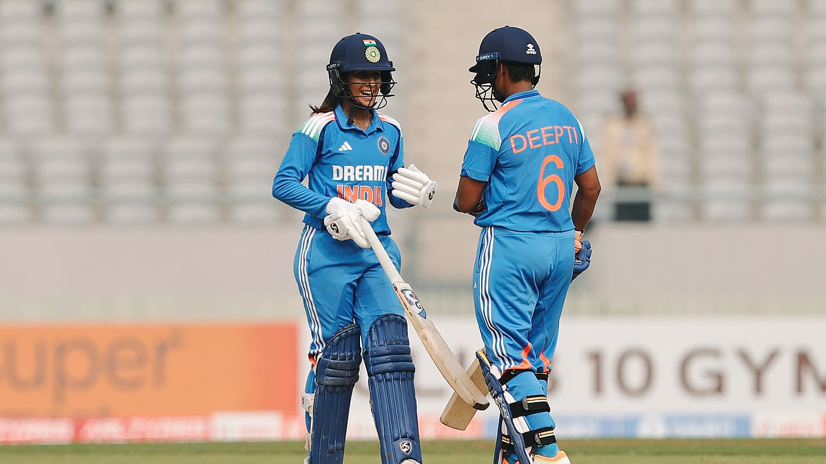 X|BCCIWomen : Jemimah Rodrigues and Deepti Sharma during India's chase in Vadodara
