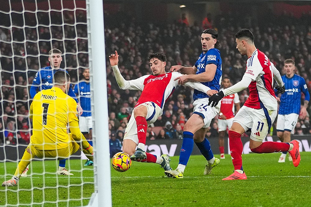 English Premier League Soccer Match: Ipswich Town vs Arsenal