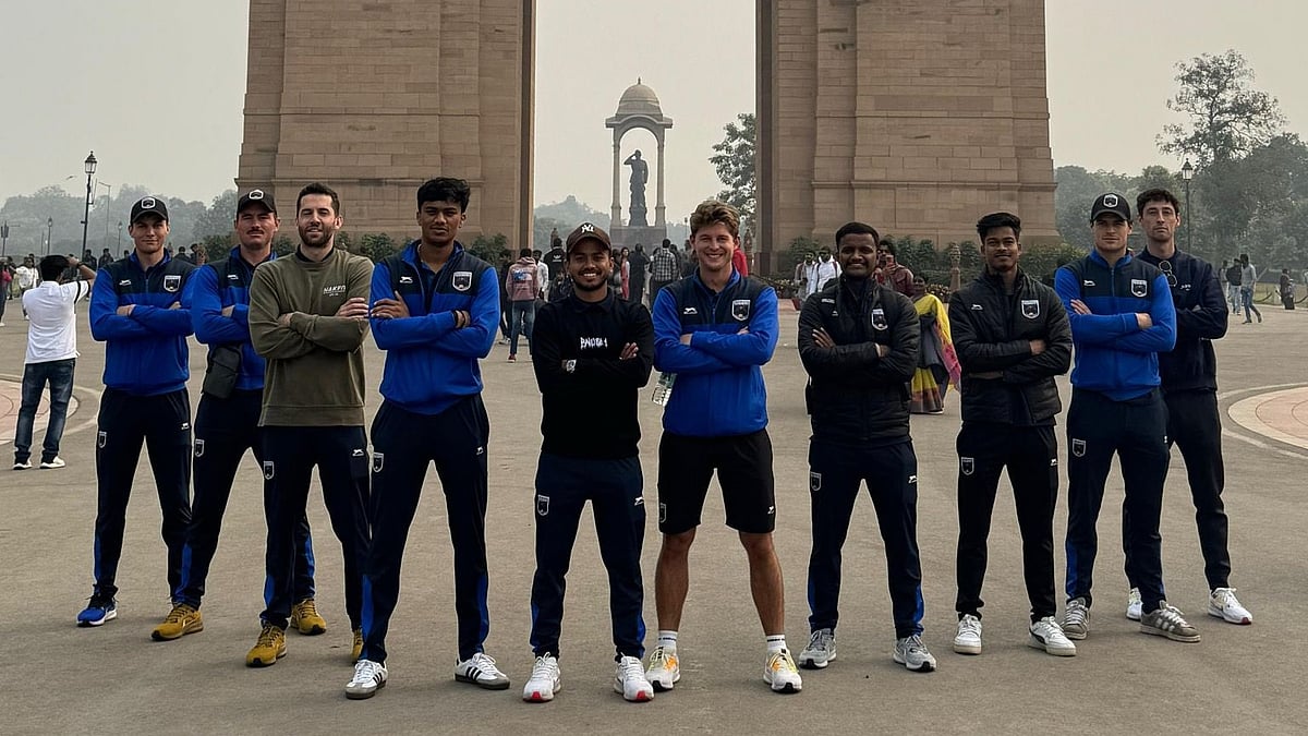 X/ @SoormaHC : Soorma Hockey Club players pose for a group picture in Delhi.