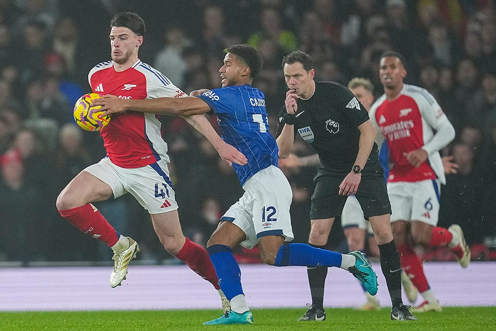 English Premier League: Ipswich Town vs Arsenal