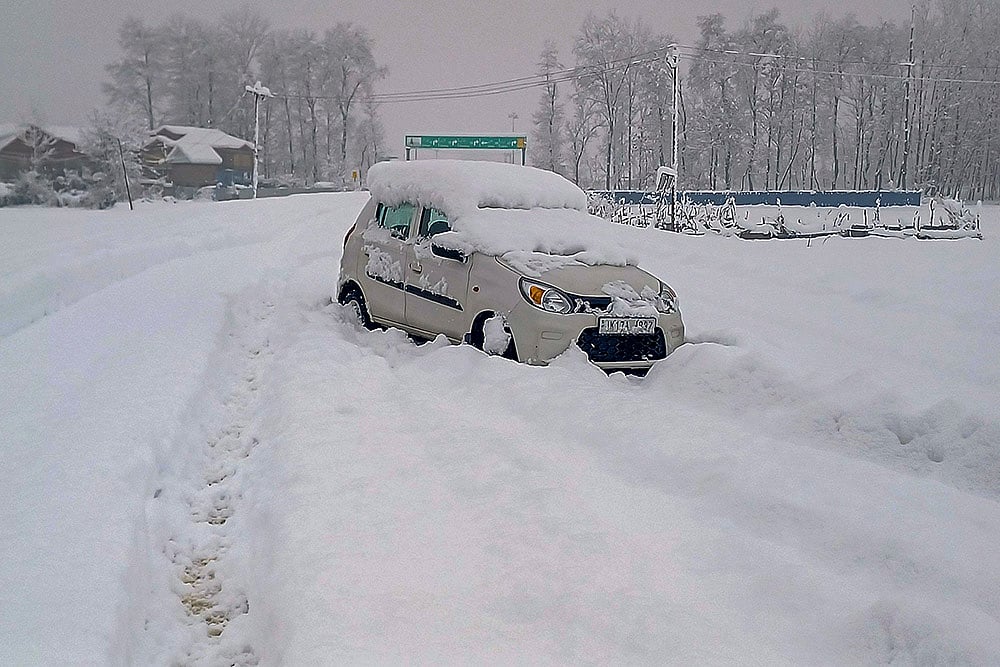 Snowfall in Himalayan region Weather: Heavy snowfall in Anantang 