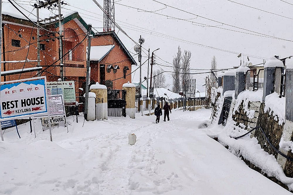 Weather: Snowfall in Lahaul & Spiti Snowfall in Himalayan region