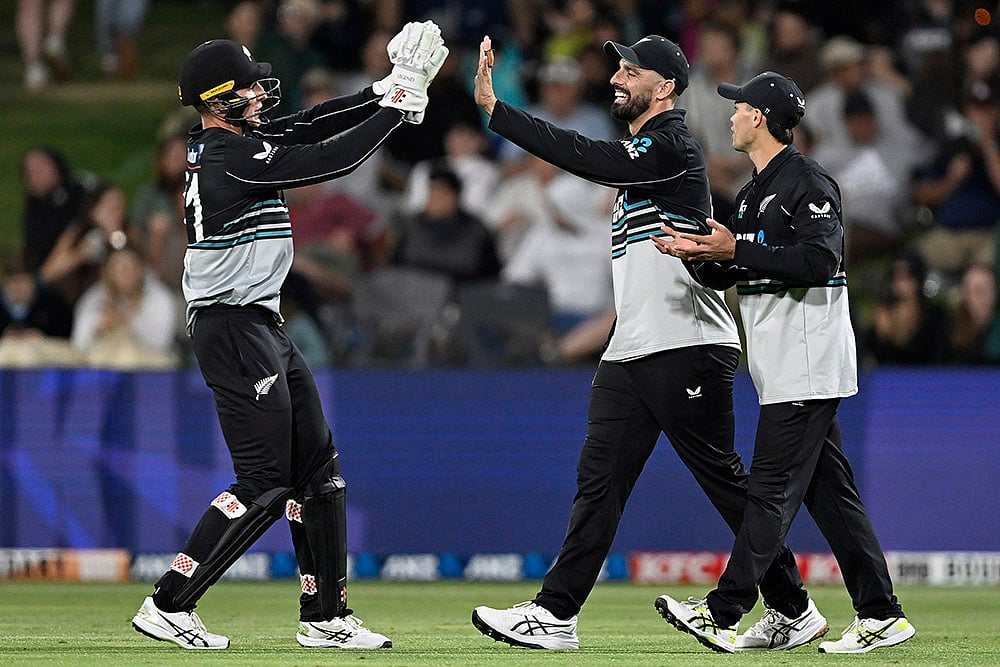 New Zealand Vs Sri Lanka NZ vs SL 2nd T20 Cricket photos: Mitchell Hay