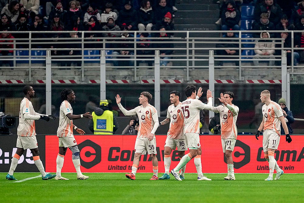 Italy Soccer Serie A match AC Milan vs Roma football pics: Paulo Dybala