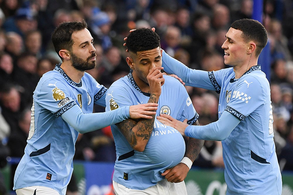 EPL 2024-25 soccer match Leicester City and Manchester City football pics: Savinho