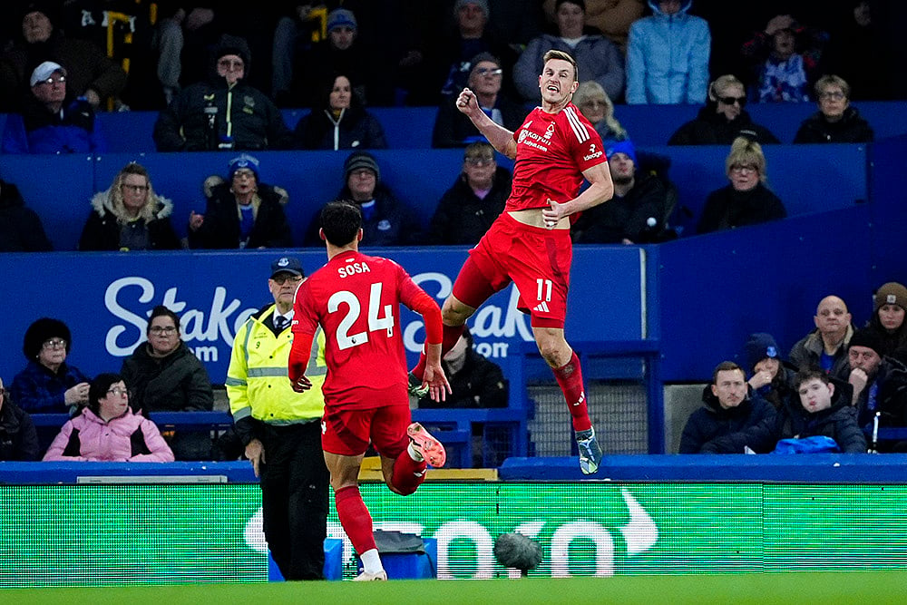EPL 2024-25 soccer match Everton and Nottingham Forest football pics: Chris Wood