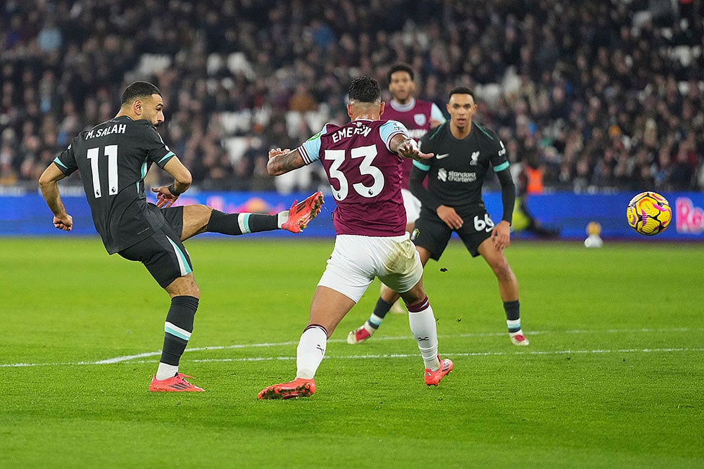 English Premier League soccer match West Ham United vs Liverpool football pics: Mohamed Salah