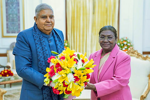 Prez Murmu, VP exchange new year greetings