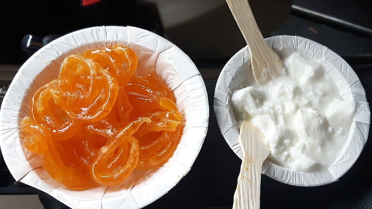 Dahi Jalebi