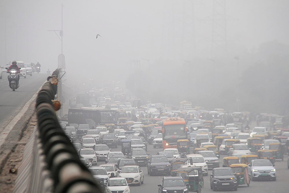 Weather: Winter fog in Gurugram