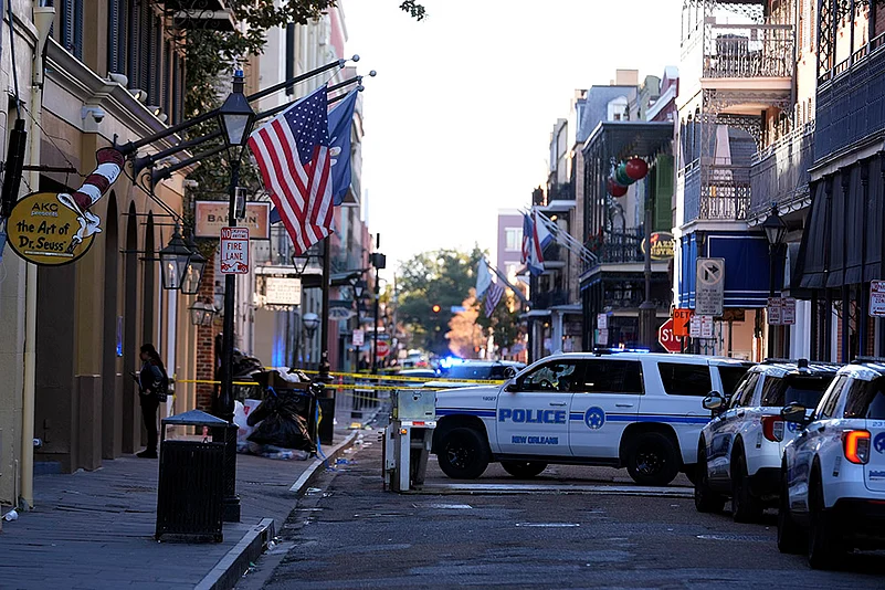2025 New Orleans truck attack Driver flying ISIS flag rams into crowd in Bourbon Street: 8
