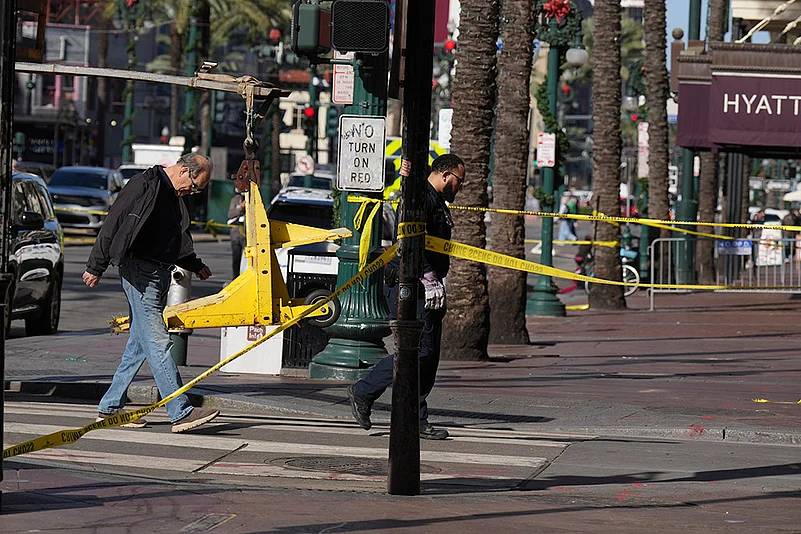 2025 New Orleans truck attack Driver flying ISIS flag rams into crowd in Bourbon Street: 5