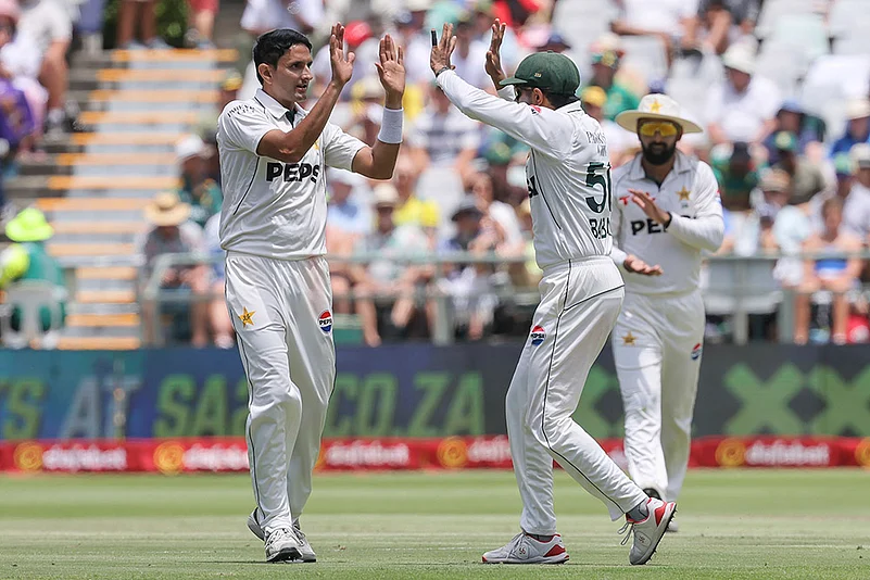 South Africa vs Pakistan Cricket SA vs PAK 2nd test Day 1: Mohammad Abbas