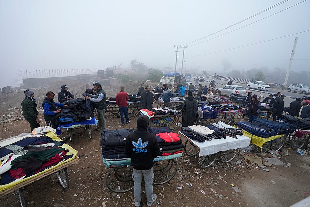 India Winter Season Jammu & Kashmir Cold Weather pics_9