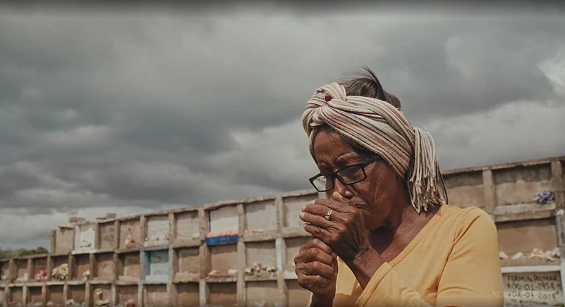A Still from People Like Us