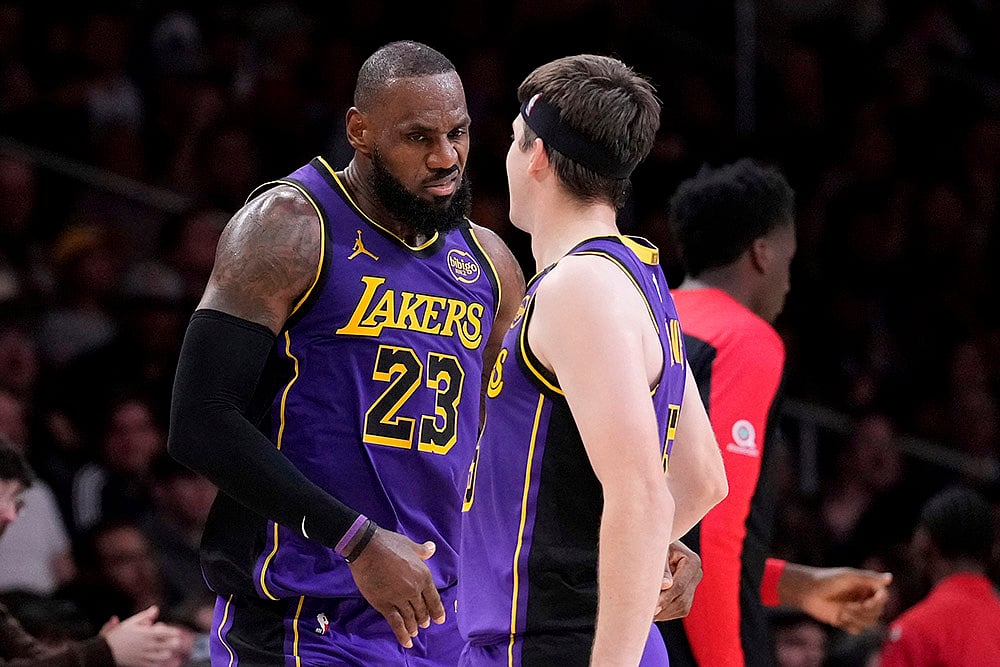 NBA Basketball game Atlanta Hawks vs Los Angeles Lakers Basketball photos: LeBron James