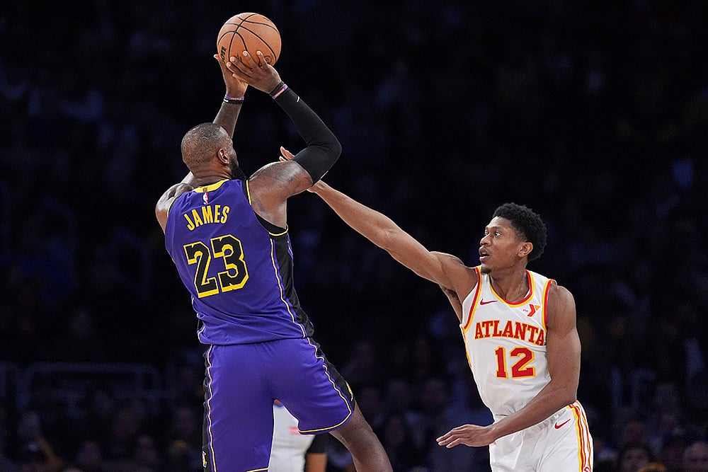 NBA Basketball game Atlanta Hawks vs Los Angeles Lakers Basketball photos: LeBron James