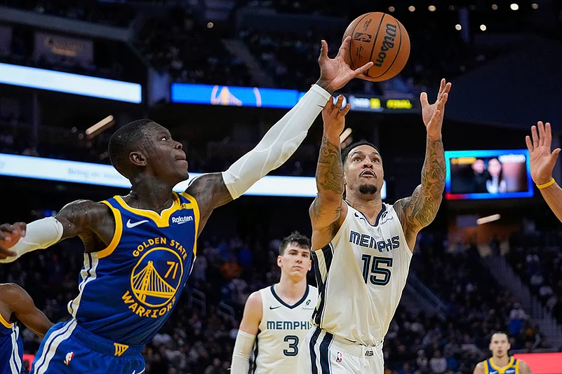 NBA Basketball Memphis Grizzlies vs Golden State Warriors pics: Dennis Schröder