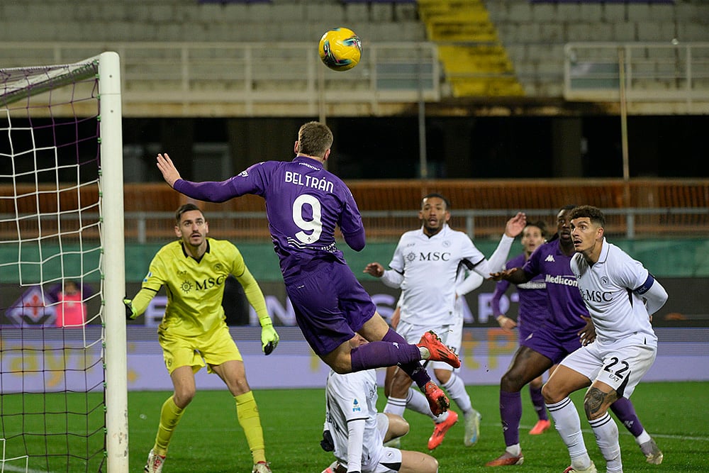 Italy Soccer Serie A Fiorentina vs Napoli match photos: Lucas Beltran