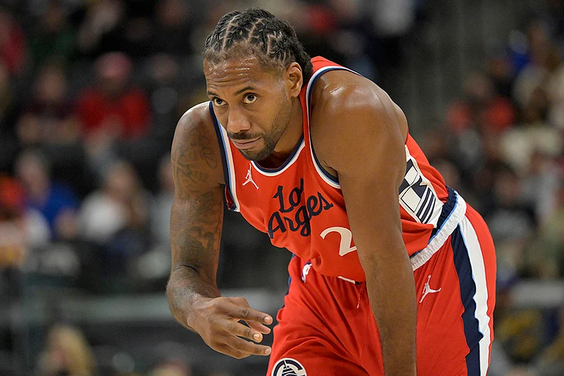 NBA Basketball Atlanta Hawks vs Los Angeles Clippers pics: Kawhi Leonard