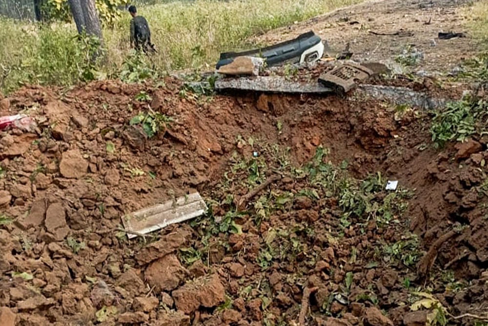 8 DRG jawans killed after Naxals blow up vehicle