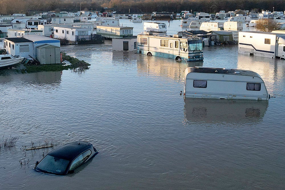 Britain Weather River Soar Floods at Barrow upon Soar photos_6