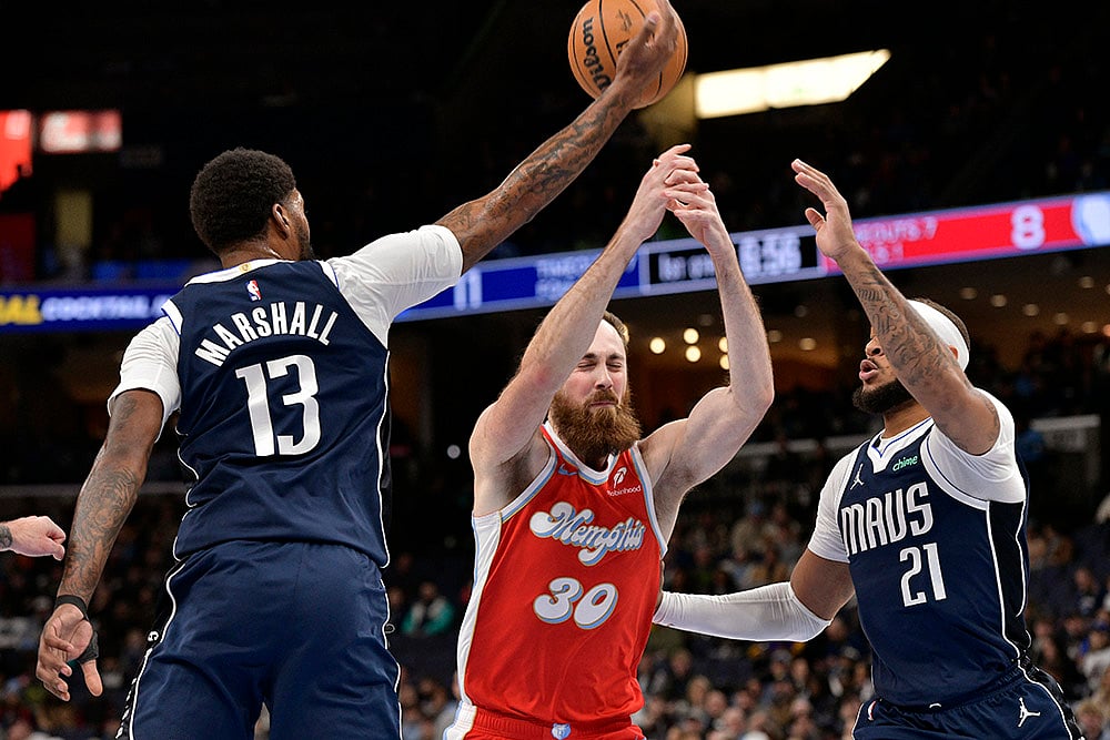 NBA Basketball game Memphis Grizzlies vs Dallas Mavericks match photo: Jay Huff