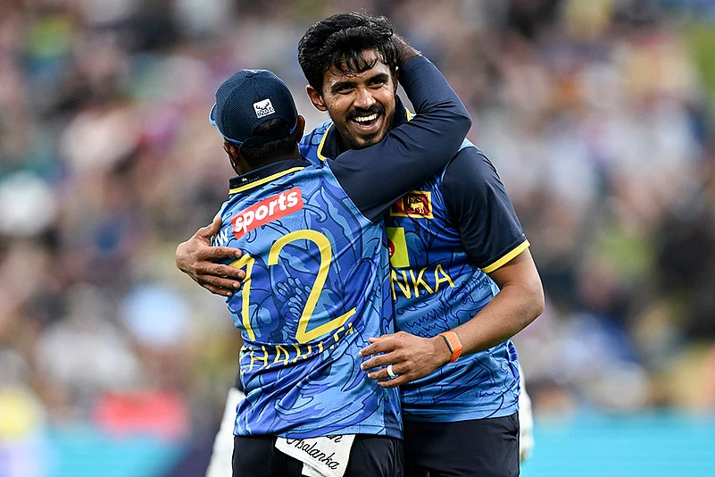 New Zealand Vs Sri Lanka Cricket NZ vs SL 2nd ODI at Hamilton photos: Maheesh Theekshana
