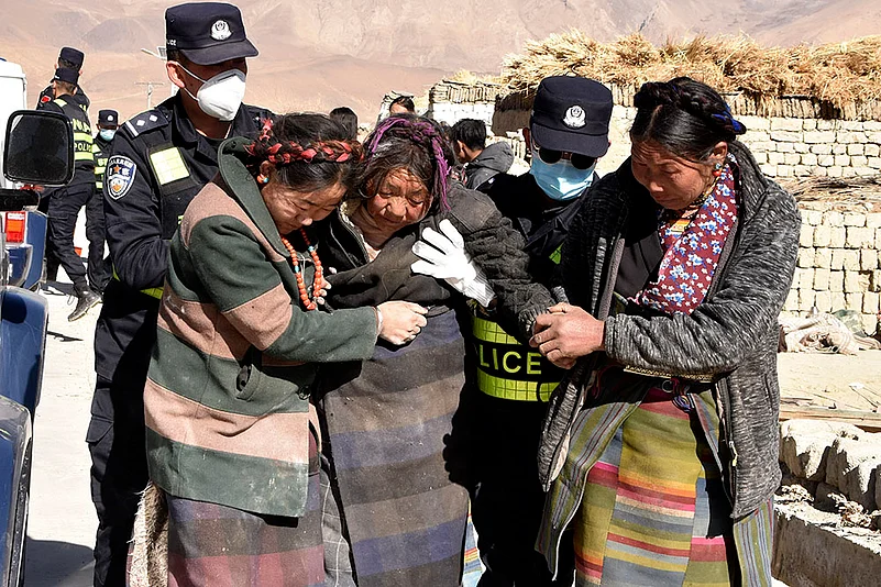Aftermath of 7.1-Magnitude earthquake in China’s Tibet and Nepals Kathmandu pics: 5