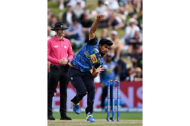 New Zealand Vs Sri Lanka Cricket NZ vs SL 2nd ODI at Hamilton photos: Maheesh Theekshana