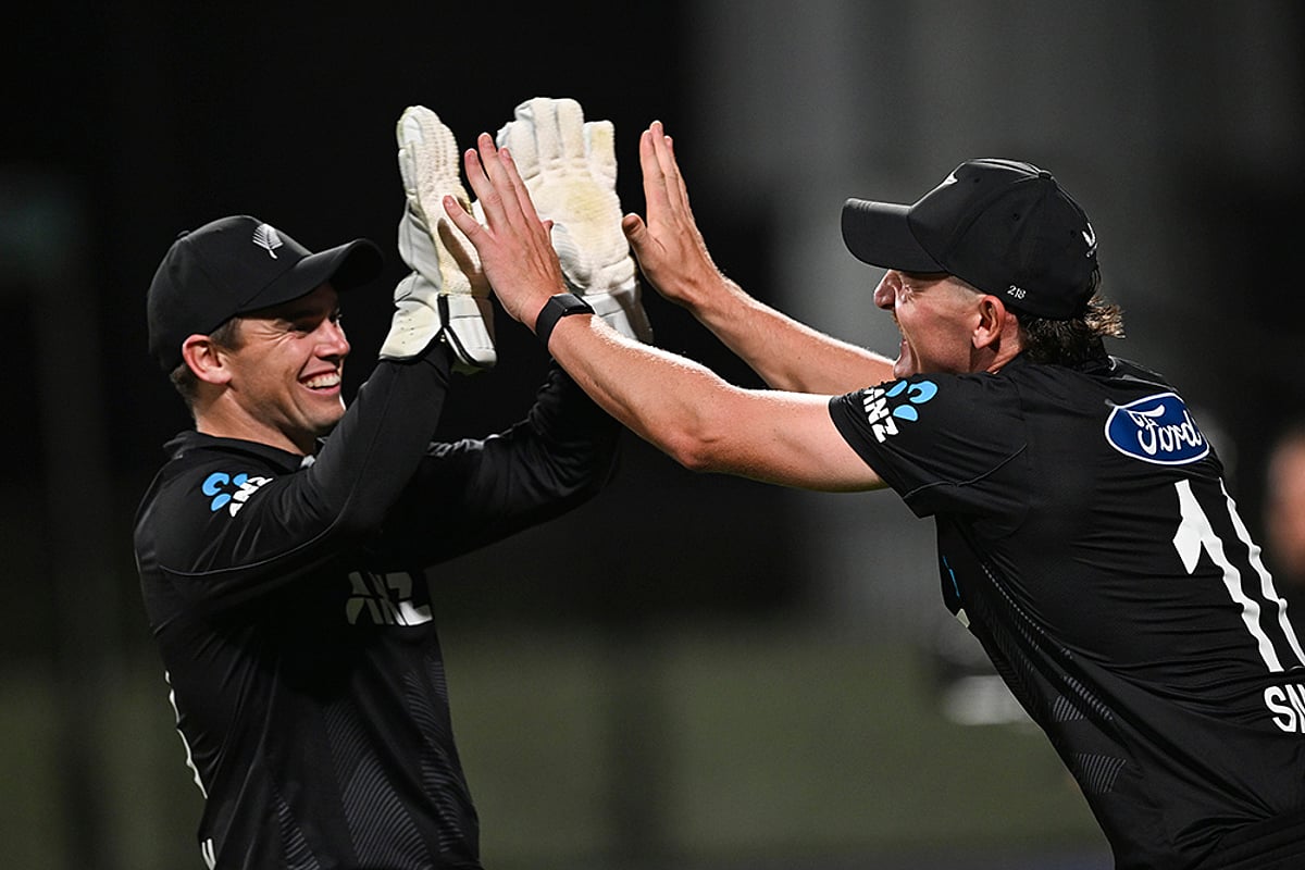 New Zealand Vs Sri Lanka Cricket NZ vs SL 2nd ODI at Hamilton photos: Nathan Smith