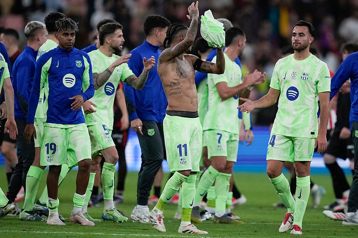 Spanish Super Cup semi final Athletic Bilbao and Barcelona match photos: