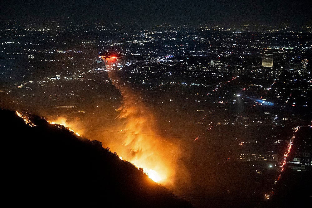 California Wildfires 2025 Photo Gallery: Sunset Fire in the Hollywood Hills