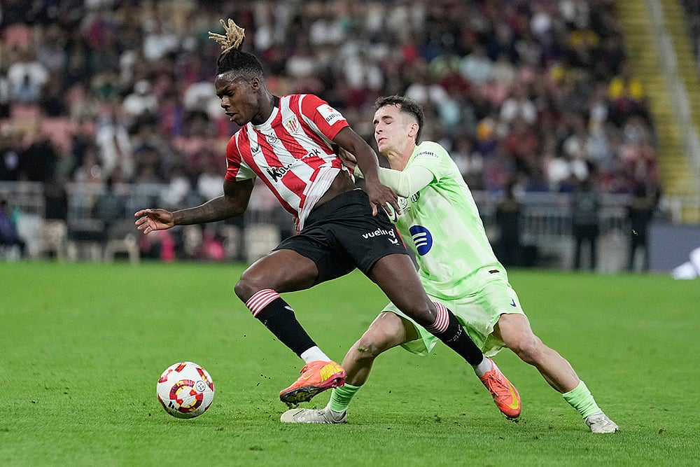 Spanish Super Cup semi final Athletic Bilbao and Barcelona match photos: Nico Williams