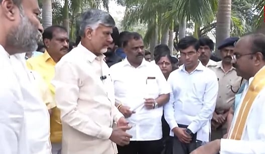 X/PTI : Andhra Pradesh CM Chandrababu Naidu visits Tirupati Temple after stampede kills six