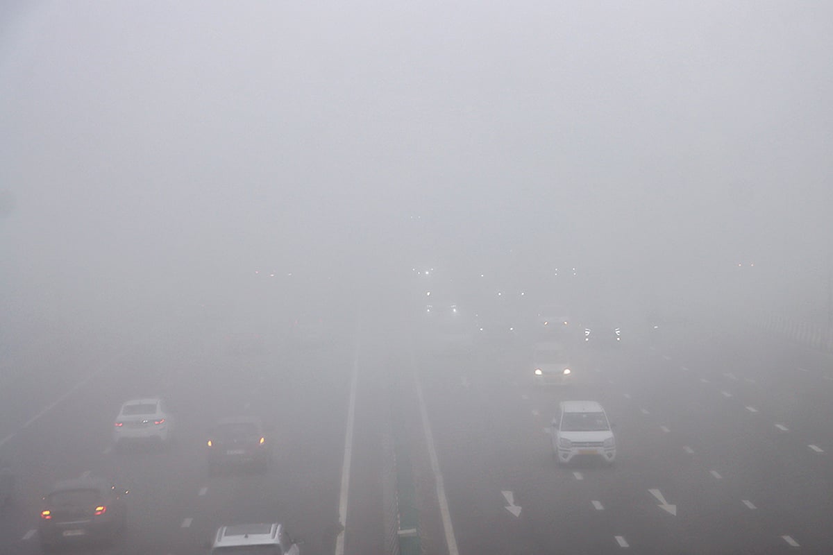 North India Weather Fog in Delhi photo: Fog in Delhi