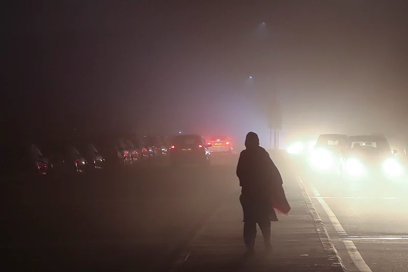 North India Weather Fog in Delhi photo: 7